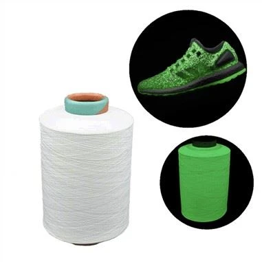 Phát sáng trong sợi chỉ tối để thêu